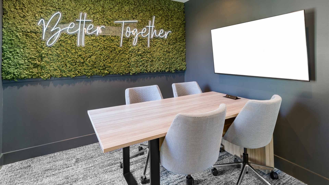 Hold small meetings and brainstorming sessions.